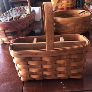 Longaberger small divided basket/signed&dated 1990